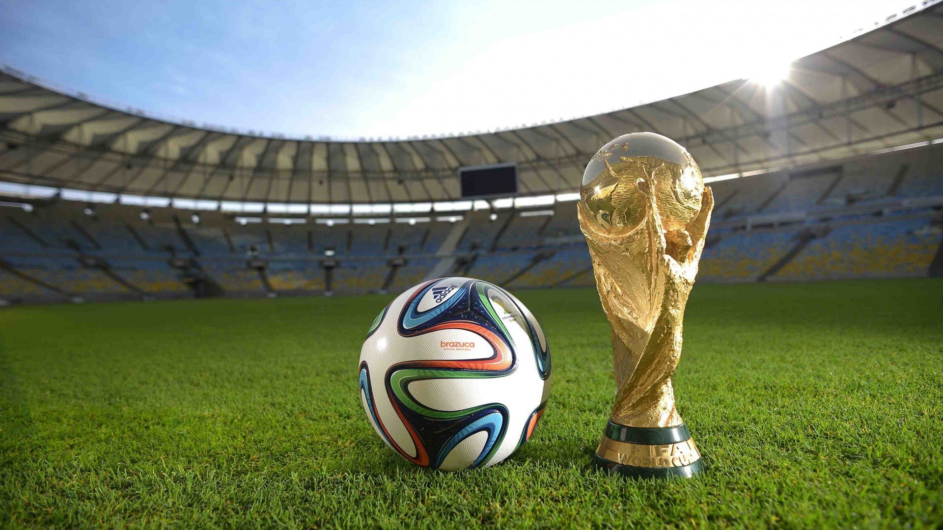 梅开二度震安联，红蓝风暴卷欧洲—奥斯梅恩双响炮，巴萨欧冠横扫拜仁写就唯一神迹